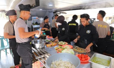 Hari ke-6 Latsitardanus 2026, Taruna Akpol Masak di Dapur Lapangan untuk Ratusan Warga Aceh Tamiang